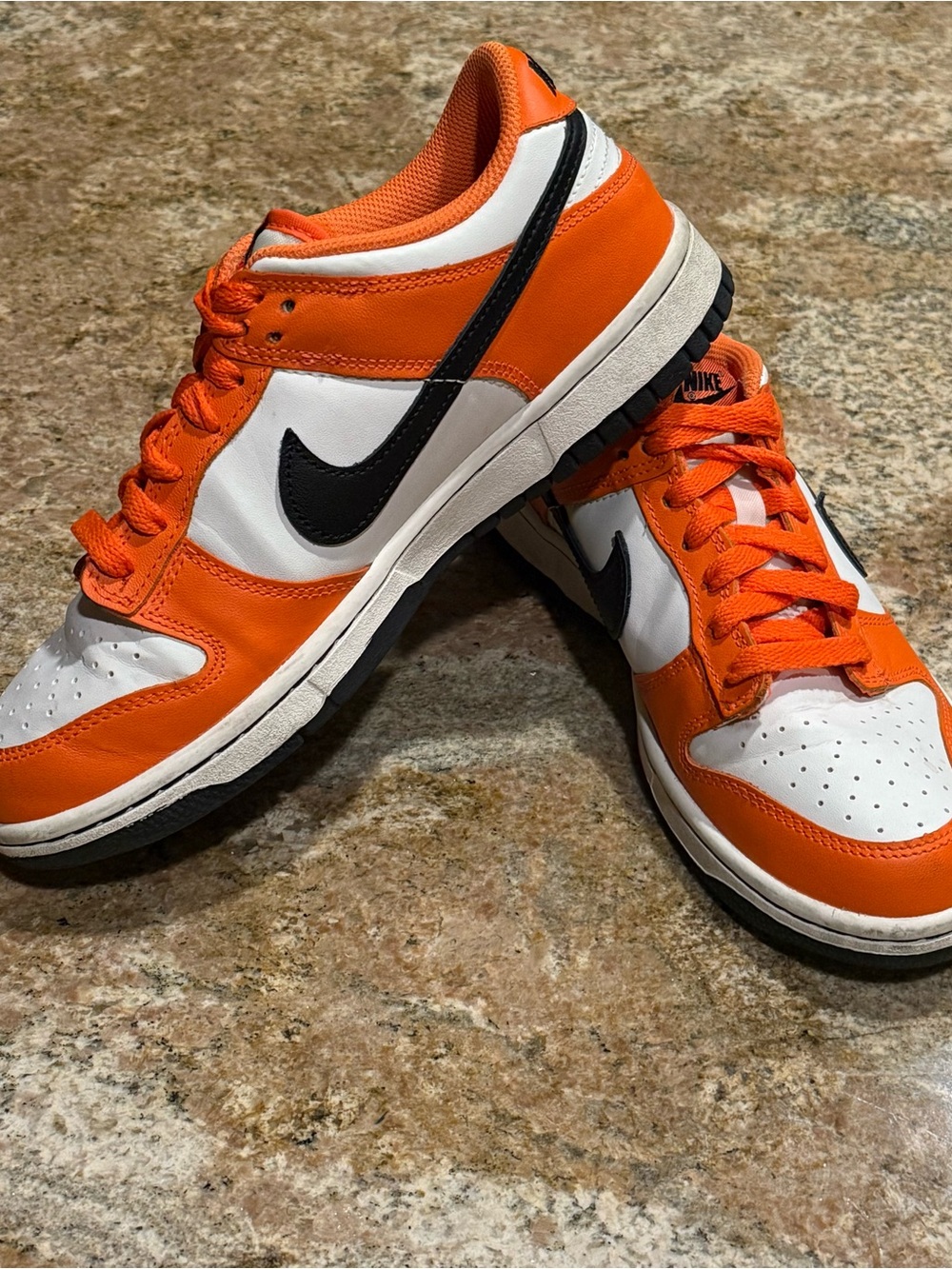 Nike Dunk Low GS Halloween 2022 Youth Size 7Y DH9765-003 Orange White - Picture 2 of 14